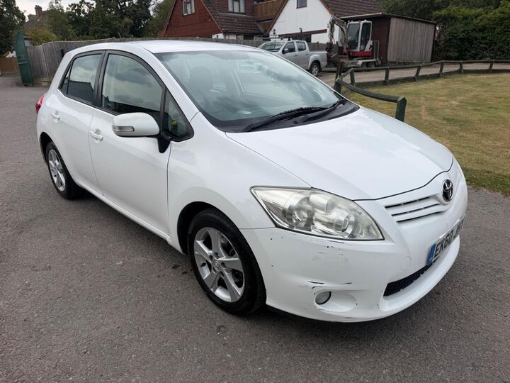 Toyota Auris 1.6 V-Matic TR Euro 5 5dr