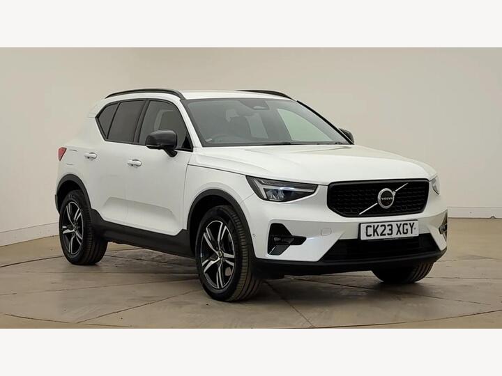 Volvo XC40 2.0 B4 MHEV Plus DCT Auto AWD Euro 6 (s/s) 5dr