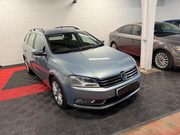 Volkswagen Passat 2.0 TDI BlueMotion Tech Highline Euro 5 (s/s) 5dr