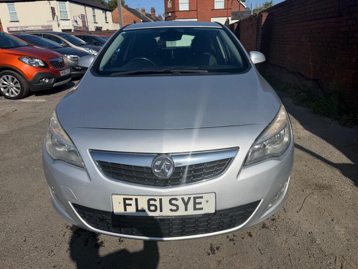 Vauxhall Astra 1.3 CDTi EcoFLEX SE Euro 5 (s/s) 5dr