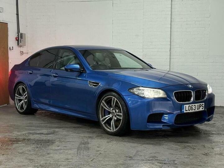 BMW M5 4.4 V8 DCT Euro 5 (s/s) 4dr