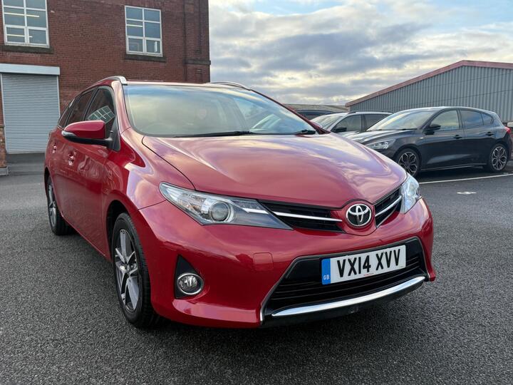 Toyota Auris 1.6 V-Matic Icon+ Touring Sports Euro 5 5dr Toyota Auris 1.6 V-Matic Icon+ Touring Sports Euro 5 5dr