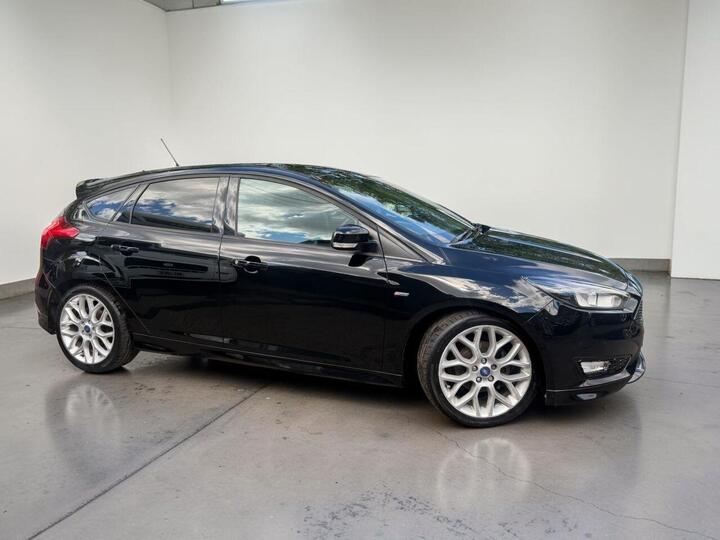 Ford FOCUS 1.5 TDCi ST-Line Euro 6 (s/s) 5dr