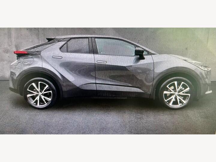 Toyota C-HR 2.0 VVT 13.6kWh Design CVT Euro 6 (s/s) 5dr