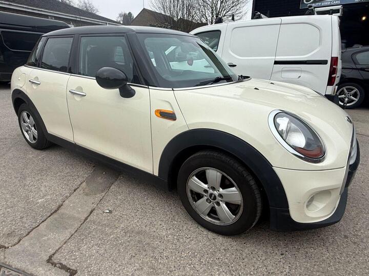 MINI HATCH 1.5 Cooper D Euro 6 (s/s) 5dr