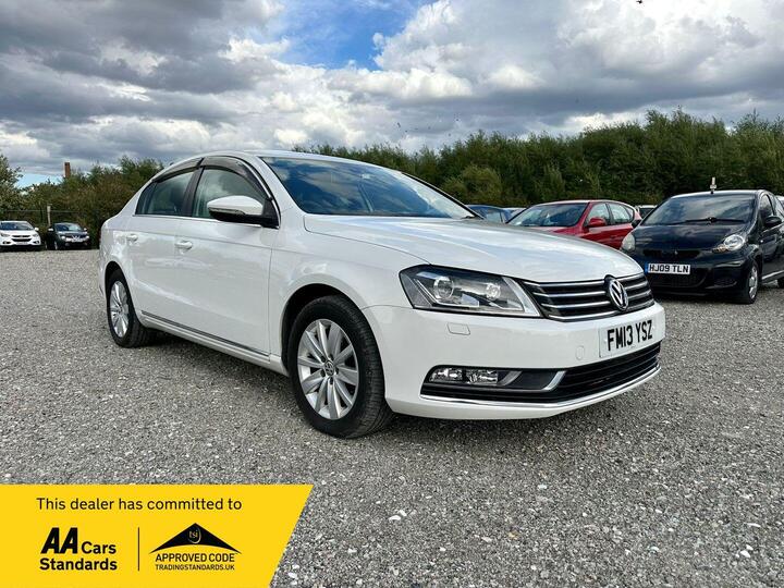 Volkswagen Passat 1.4 TSI BlueMotion Tech Executive Saloon 4dr Petrol DSG Euro 5 (s/s) (160 Ps)