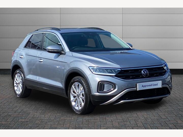 Volkswagen T-Roc 1.5 TSI Match Euro 6 (s/s) 5dr Volkswagen T-Roc 1.5 TSI Match Euro 6 (s/s) 5dr