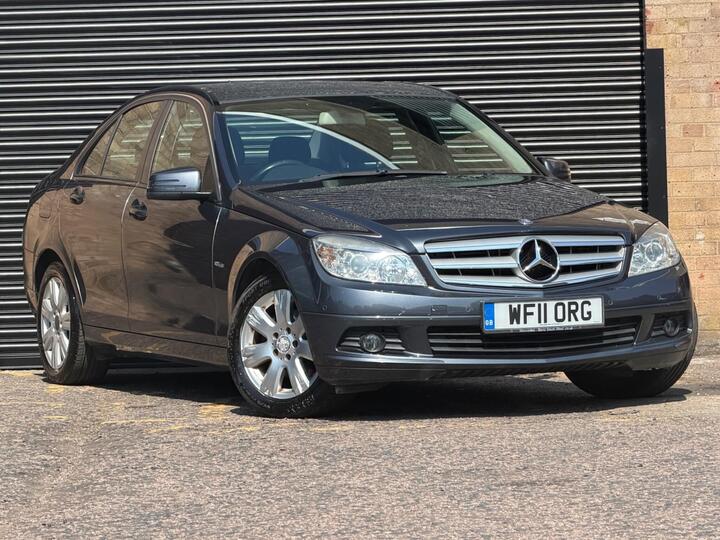 Mercedes-Benz C Class 1.8 C180 BlueEfficiency Executive SE Auto Euro 5 4dr