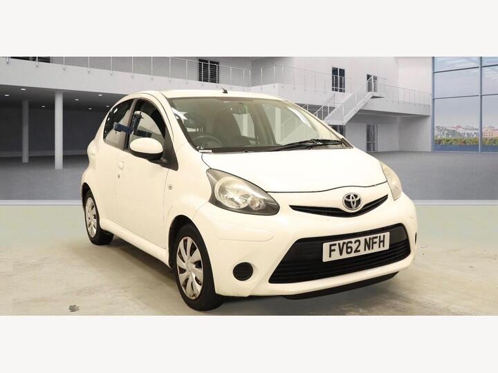 Toyota AYGO 1.0 VVT-i Ice Euro 5 5dr