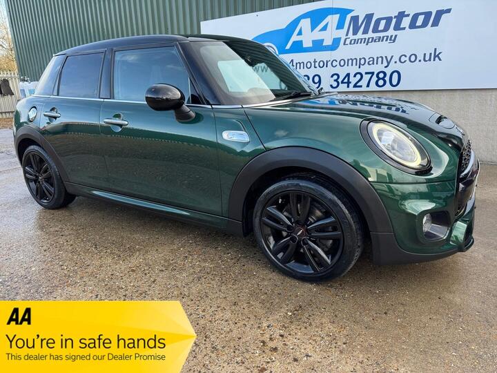 MINI Hatch 2.0 Cooper S Sport Steptronic Euro 6 (s/s) 5dr