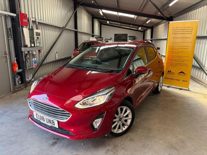 Ford Fiesta 1.0T EcoBoost Titanium Euro 6 (s/s) 5dr