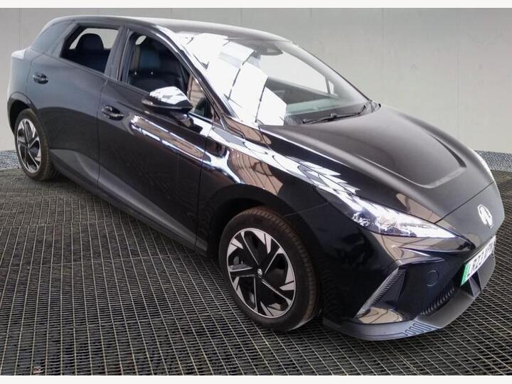 MG MG4 64kWh Trophy Long Range Auto 5dr