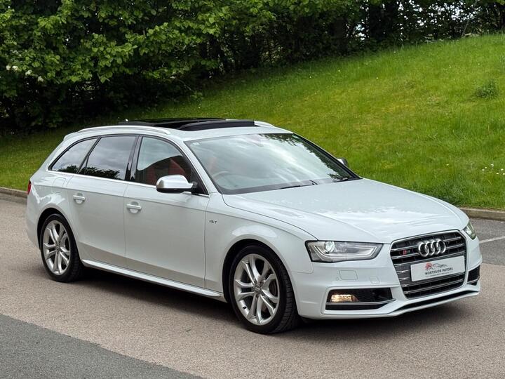 Audi S4 Avant 3.0 TFSI V6 S Tronic Quattro Euro 6 Audi S4 Avant 3.0 TFSI V6 S Tronic Quattro Euro 6
