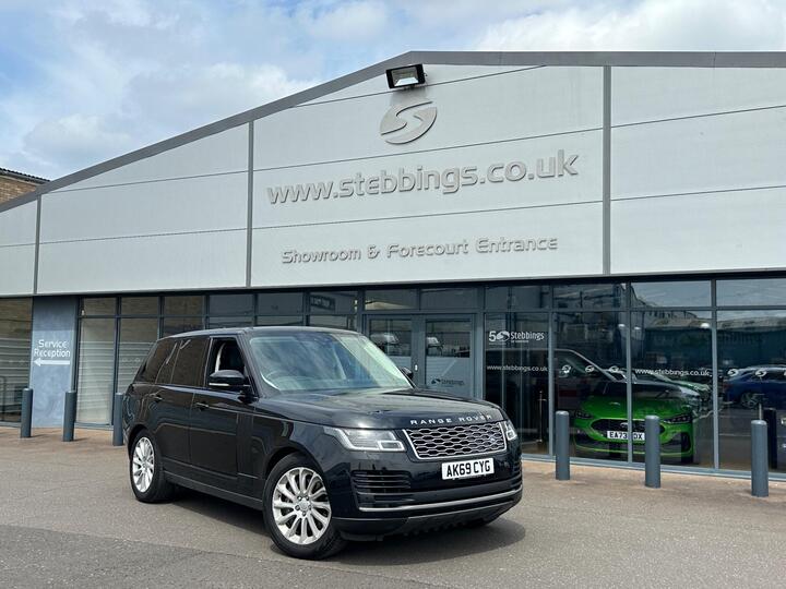Land Rover Range Rover 2.0 P400e 12.4kWh Vogue Auto 4WD Euro 6 (s/s) 5dr Land Rover Range Rover 2.0 P400e 12.4kWh Vogue Auto 4WD Euro 6 (s/s) 5dr