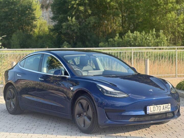Tesla Model 3 Standard Range Plus Auto RWD 4dr