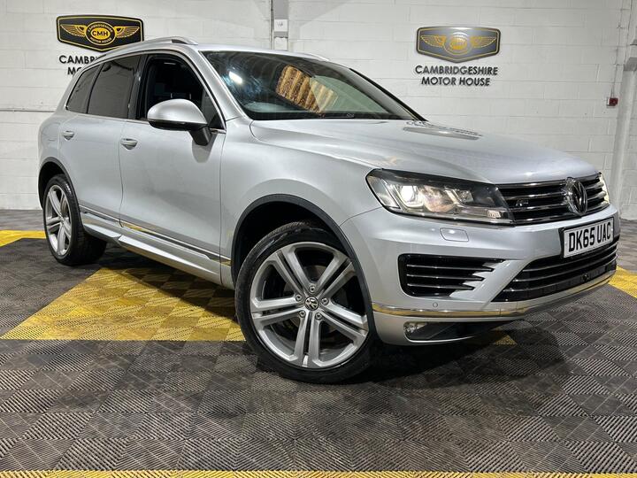 Volkswagen Touareg 3.0 TDI V6 BlueMotion Tech R-Line Tiptronic 4WD Euro 6 (s/s) 5dr Volkswagen Touareg 3.0 TDI V6 BlueMotion Tech R-Line Tiptronic 4WD Euro 6 (s/s) 5dr