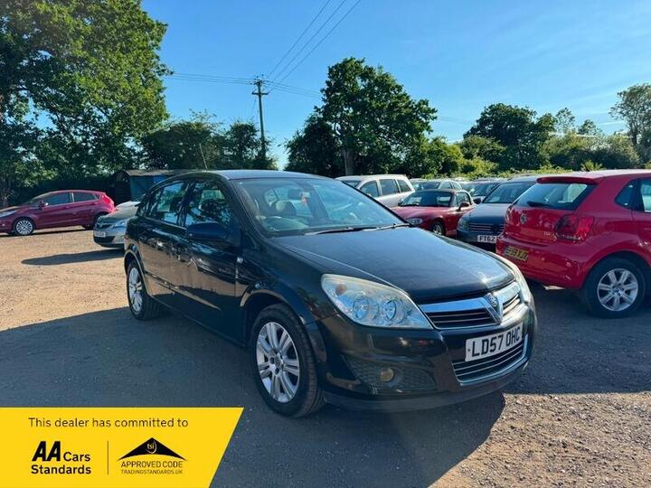 Vauxhall Astra 1.8i 16v Design 5dr
