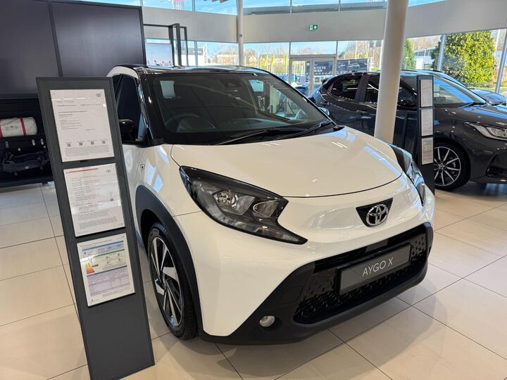 Toyota Aygo X 1.0 VVT-i Edge Euro 6 (s/s) 5dr