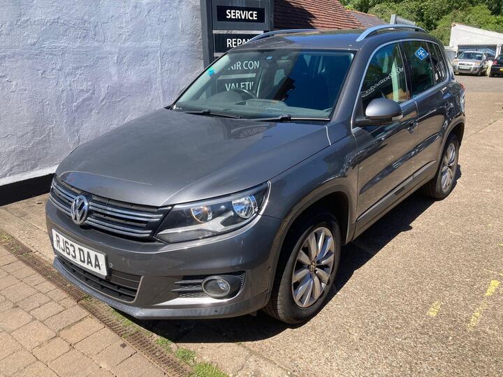 Volkswagen Tiguan 2.0 TDI BlueMotion Tech Match 4WD Euro 5 (s/s) 5dr