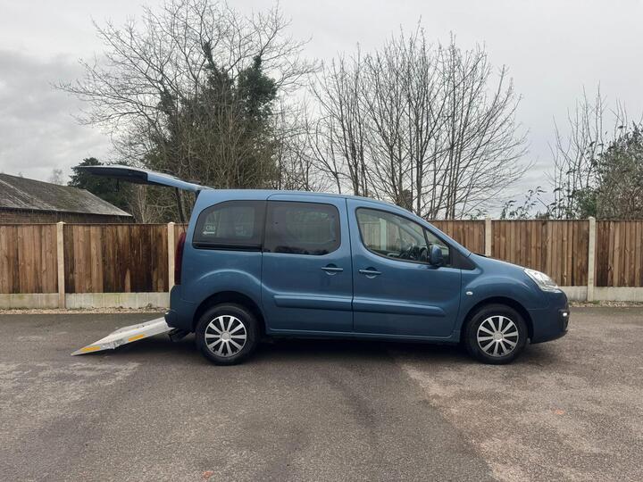 Citroen Berlingo 1.6 BlueHDi Feel Multispace MPV Euro 6 5dr Citroen Berlingo 1.6 BlueHDi Feel Multispace MPV Euro 6 5dr