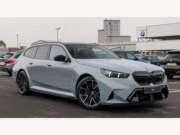 BMW M5 4.4 22.1kWh Touring Steptronic XDrive Euro 6 (s/s) 5dr