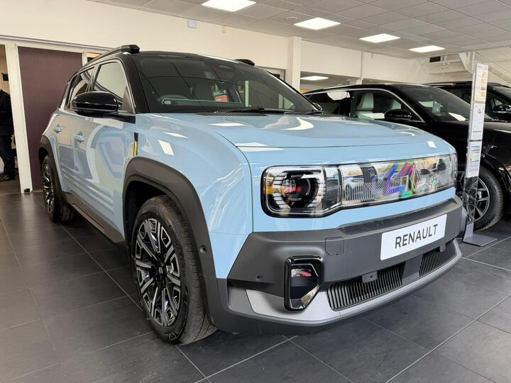 Renault Renault 4 E-Tech Electric Comfort Range 52kWh Iconic+ Auto 5dr