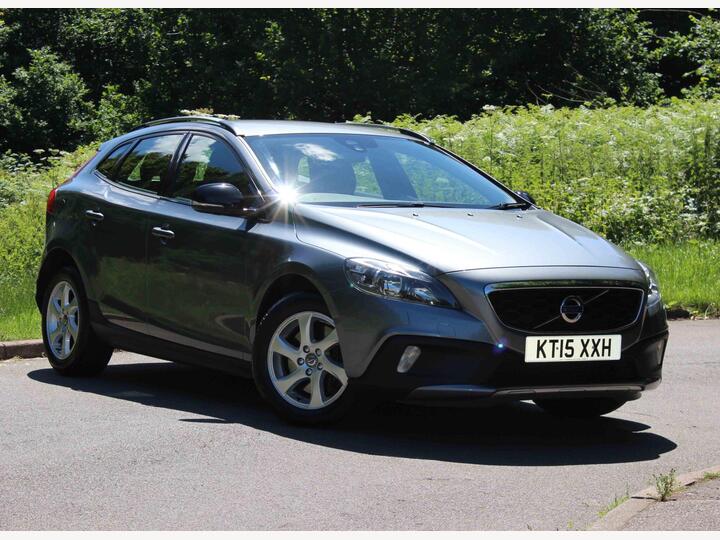 Volvo V40 Cross Country 2.0 D2 SE Nav Euro 6 (s/s) 5dr Volvo V40 Cross Country 2.0 D2 SE Nav Euro 6 (s/s) 5dr