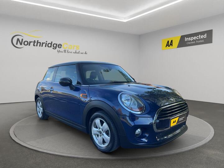 MINI Hatch 1.5 Cooper Auto Euro 6 (s/s) 3dr