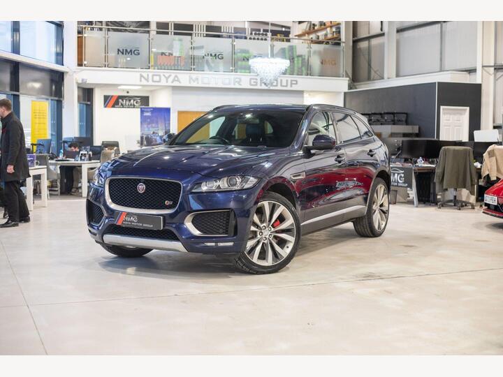 Jaguar F-PACE 3.0 D300 V6 S Auto AWD Euro 6 (s/s) 5dr Jaguar F-PACE 3.0 D300 V6 S Auto AWD Euro 6 (s/s) 5dr