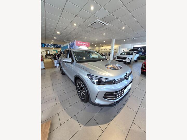 Volkswagen Tiguan 1.5 ETSI MHEV Elegance DSG Euro 6 (s/s) 5dr