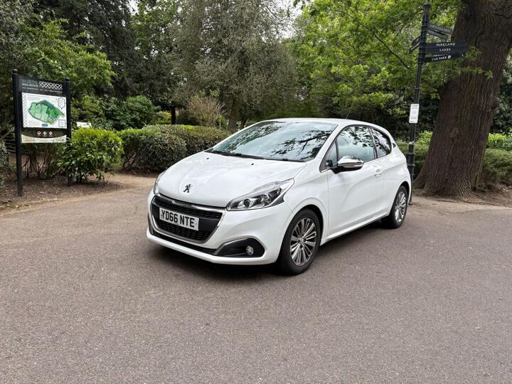 Peugeot 208 1.2 PureTech Allure Euro 6 3dr