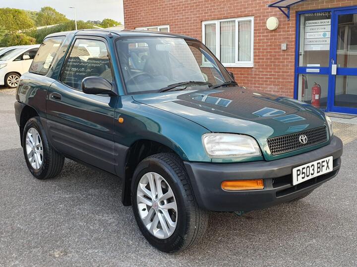 Toyota RAV4 2.0 16v GX 4WD 5dr