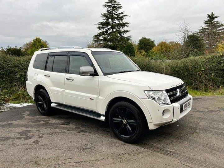 Mitsubishi SHOGUN 3.2 DI-DC Diamond Auto 4WD Euro 5 5dr LWB