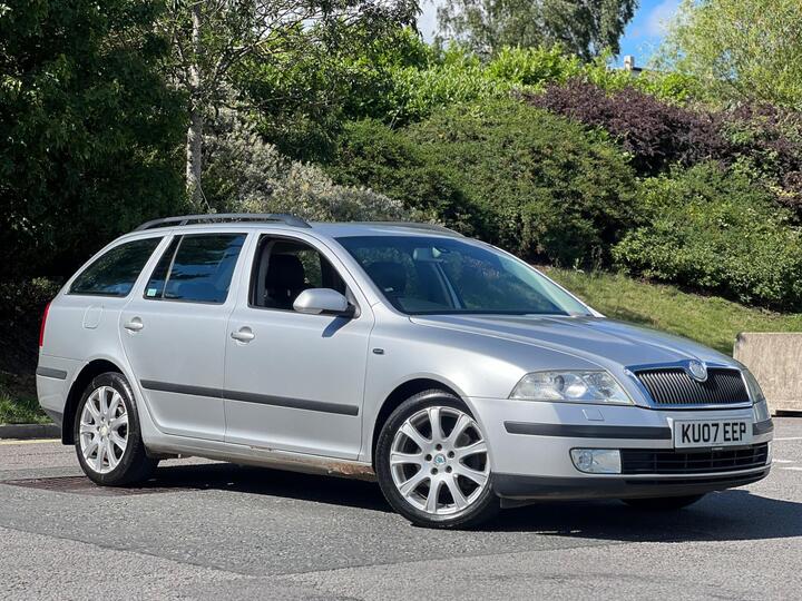 Skoda Octavia 2.0 TDI Laurin & Klement DSG Euro 4 5dr