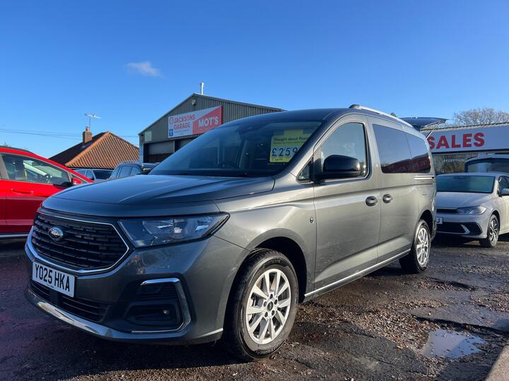 Ford Grand Tourneo Connect 1.5 EcoBoost Titanium DCT Euro 6 (s/s) 5dr Ford Grand Tourneo Connect 1.5 EcoBoost Titanium DCT Euro 6 (s/s) 5dr