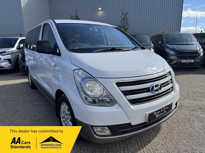 Hyundai I800 2.5 CRDi SE Auto Euro 6 5dr Hyundai I800 2.5 CRDi SE Auto Euro 6 5dr