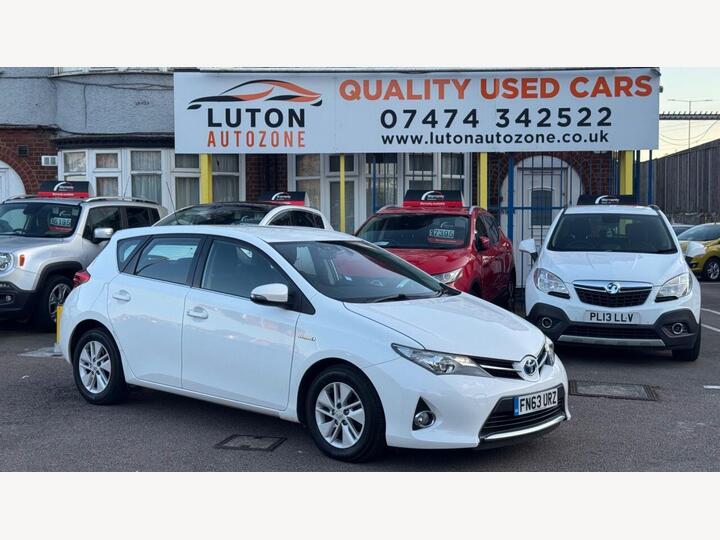 Toyota AURIS 1.8 VVT-h Icon CVT Euro 5 (s/s) 5dr Toyota AURIS 1.8 VVT-h Icon CVT Euro 5 (s/s) 5dr