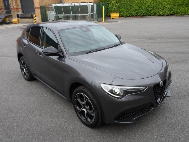 Alfa Romeo Stelvio 2.0T Speciale Auto Q4 AWD Euro 6 (s/s) 5dr