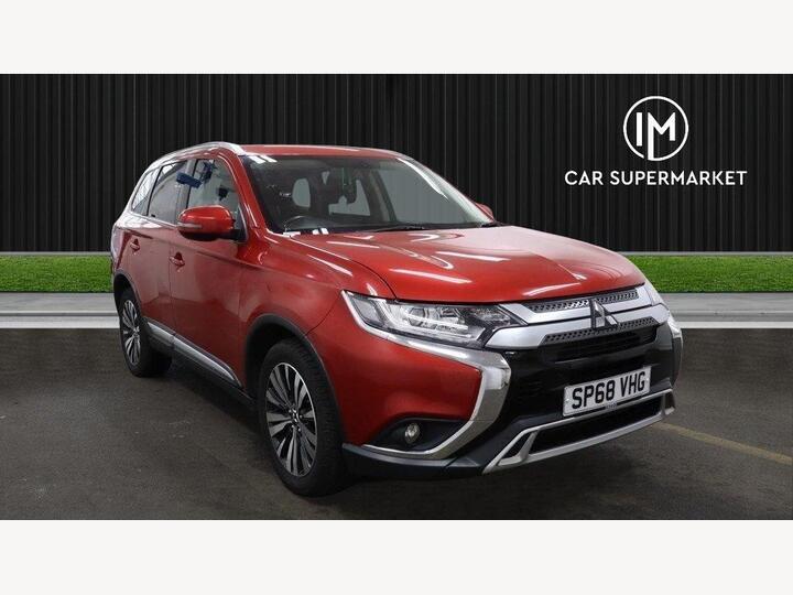 Mitsubishi Outlander 2.0 MIVEC Juro CVT 4WD Euro 6 (s/s) 5dr Mitsubishi Outlander 2.0 MIVEC Juro CVT 4WD Euro 6 (s/s) 5dr