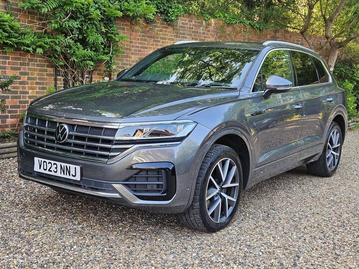 Volkswagen Touareg 3.0 TDI V6 R-Line Tiptronic 4Motion Euro 6 (s/s) 5dr