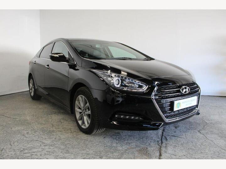 Hyundai I40 1.7 CRDi Blue Drive SE Nav Business Euro 6 (s/s) 4dr Hyundai I40 1.7 CRDi Blue Drive SE Nav Business Euro 6 (s/s) 4dr