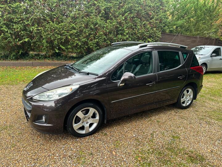 Peugeot 207 SW 1.6 HDi Allure Euro 5 5dr Peugeot 207 SW 1.6 HDi Allure Euro 5 5dr