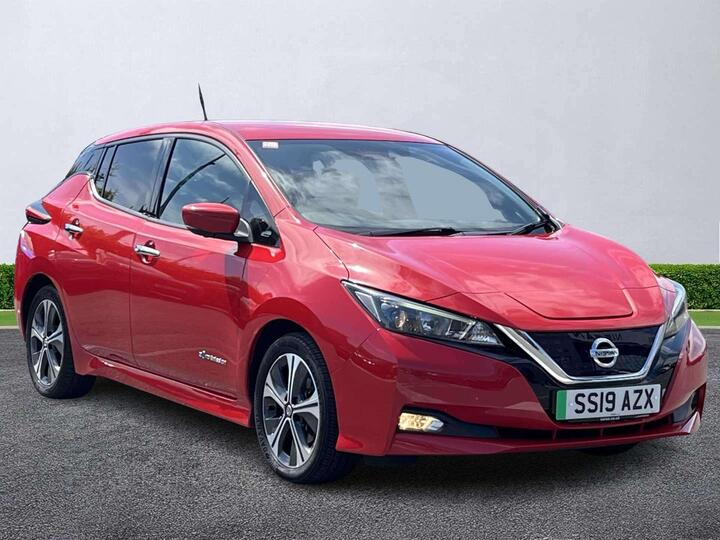 Nissan LEAF 40kWh N-Connecta Auto 5dr Nissan LEAF 40kWh N-Connecta Auto 5dr