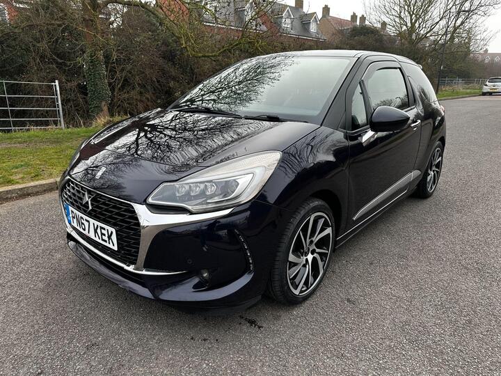 DS AUTOMOBILES DS 3 1.6 BlueHDi Prestige Euro 6 (s/s) 3dr DS AUTOMOBILES DS 3 1.6 BlueHDi Prestige Euro 6 (s/s) 3dr