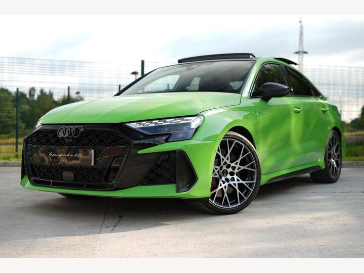 Audi RS3 2.5 TFSI Carbon Vorsprung S Tronic Quattro Euro 6 (s/s) 4dr