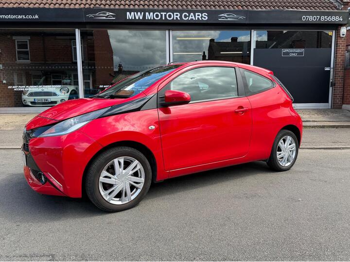 Toyota AYGO 1.0 VVT-i X-pression Euro 5 3dr Euro 5