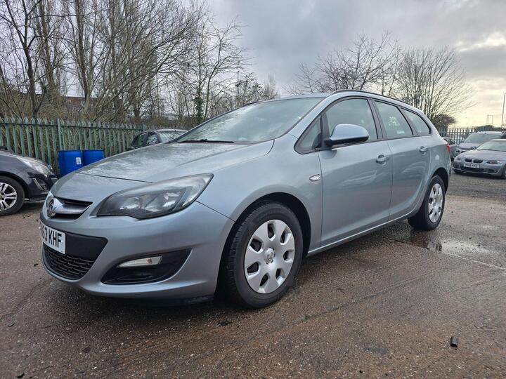 Vauxhall Astra 1.3 CDTi EcoFLEX ES Sports Tourer Euro 5 (s/s) 5dr