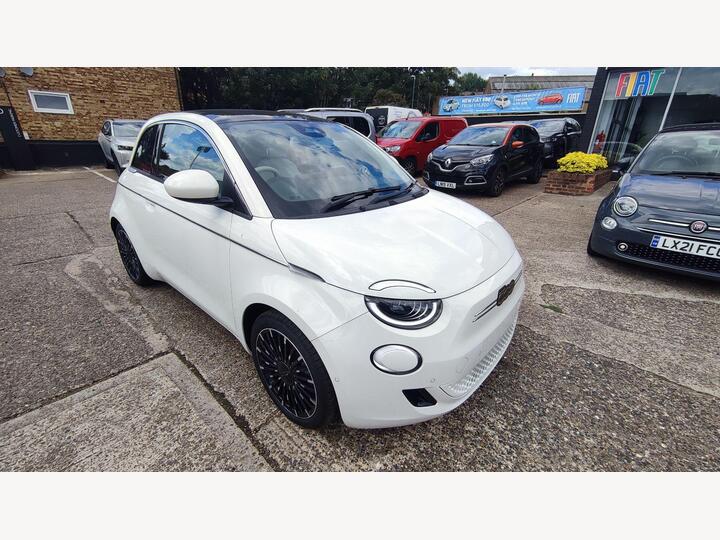 Fiat 500e 42kWh La Prima Auto 3dr