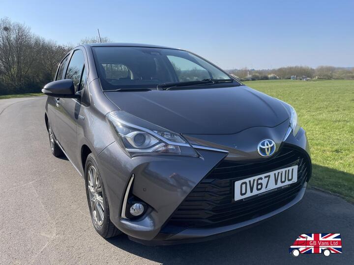 Toyota Yaris 1.5 VVT-h Icon Tech E-CVT Euro 6 (s/s) 5dr