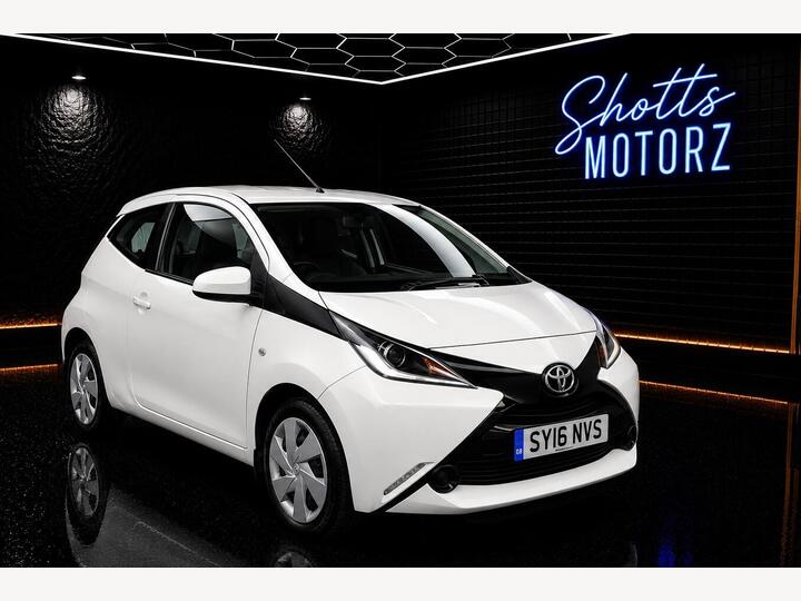 Toyota AYGO 1.0 VVT-i X-play Euro 6 3dr